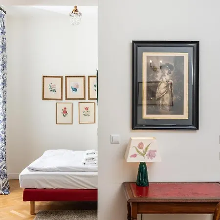Classy Old Town - By Upstairs Apartmán *